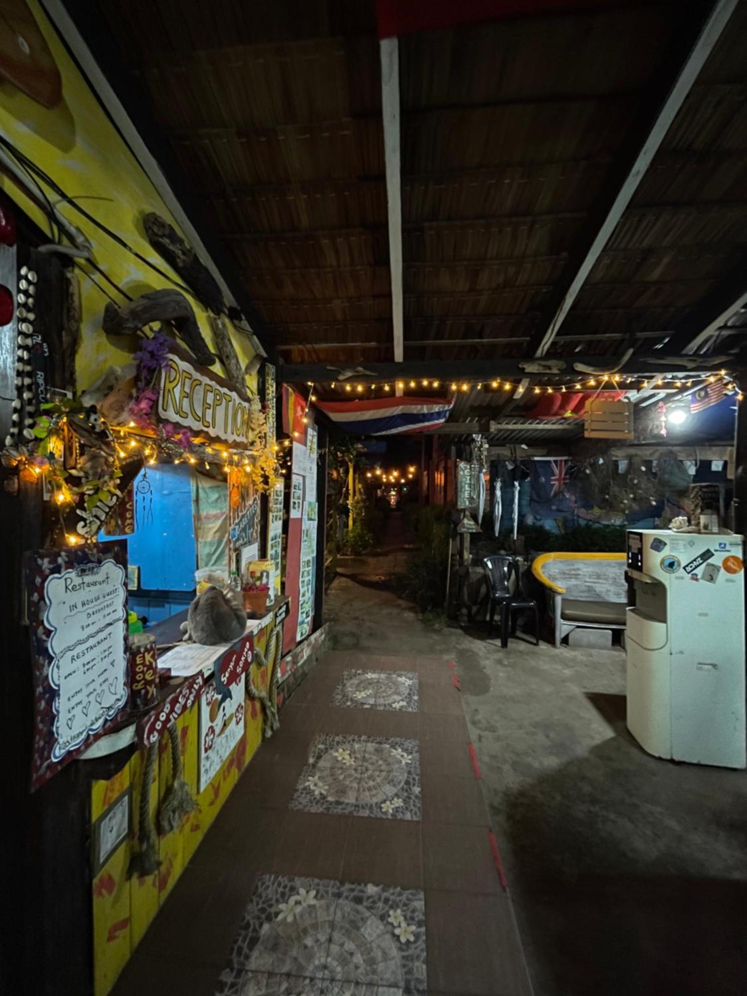Beach Shack Chalet - Garden View Aframe Small Unit Kampong Juara Buitenkant foto
