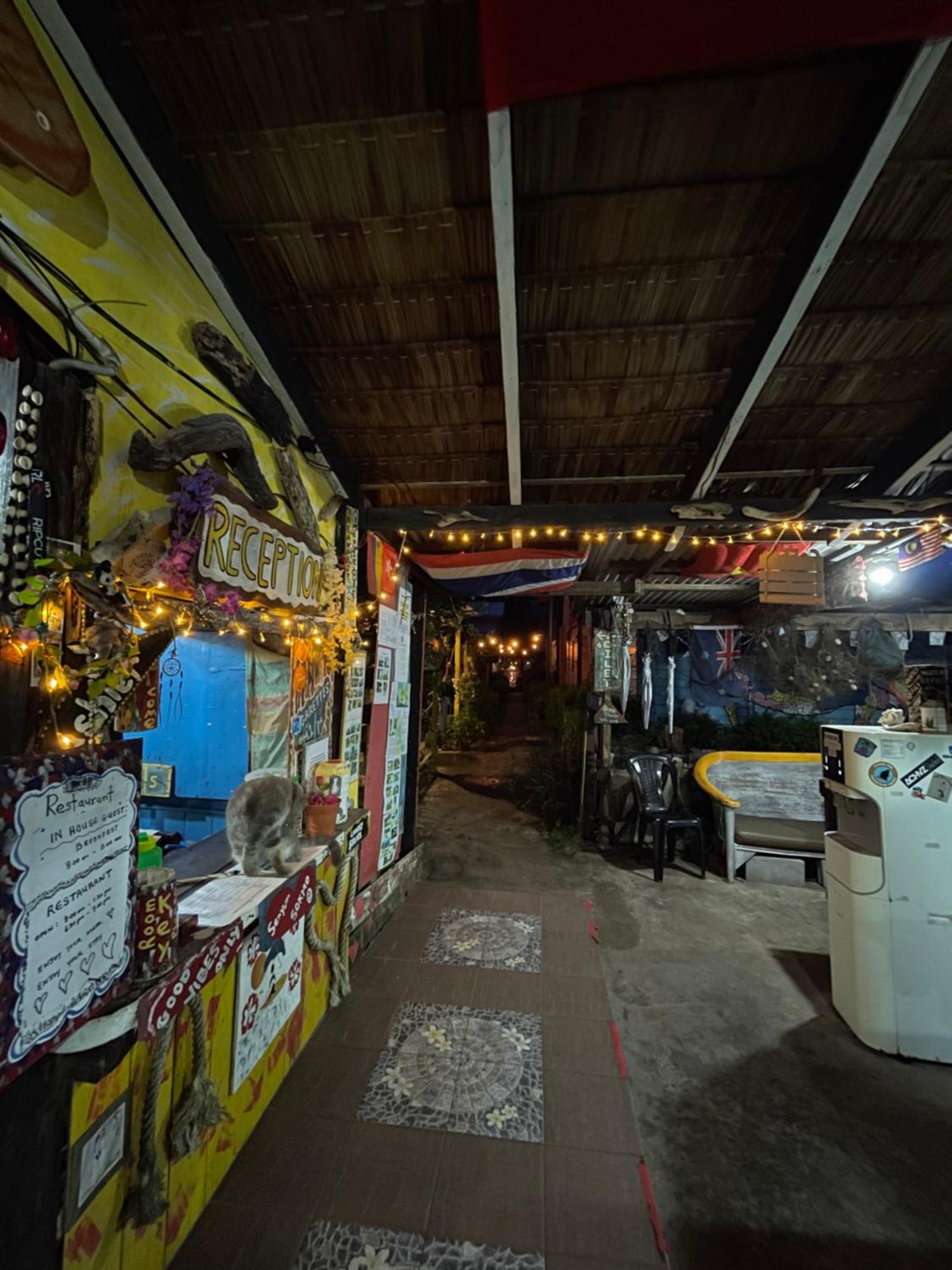 Beach Shack Chalet - Garden View Aframe Small Unit Kampong Juara Buitenkant foto